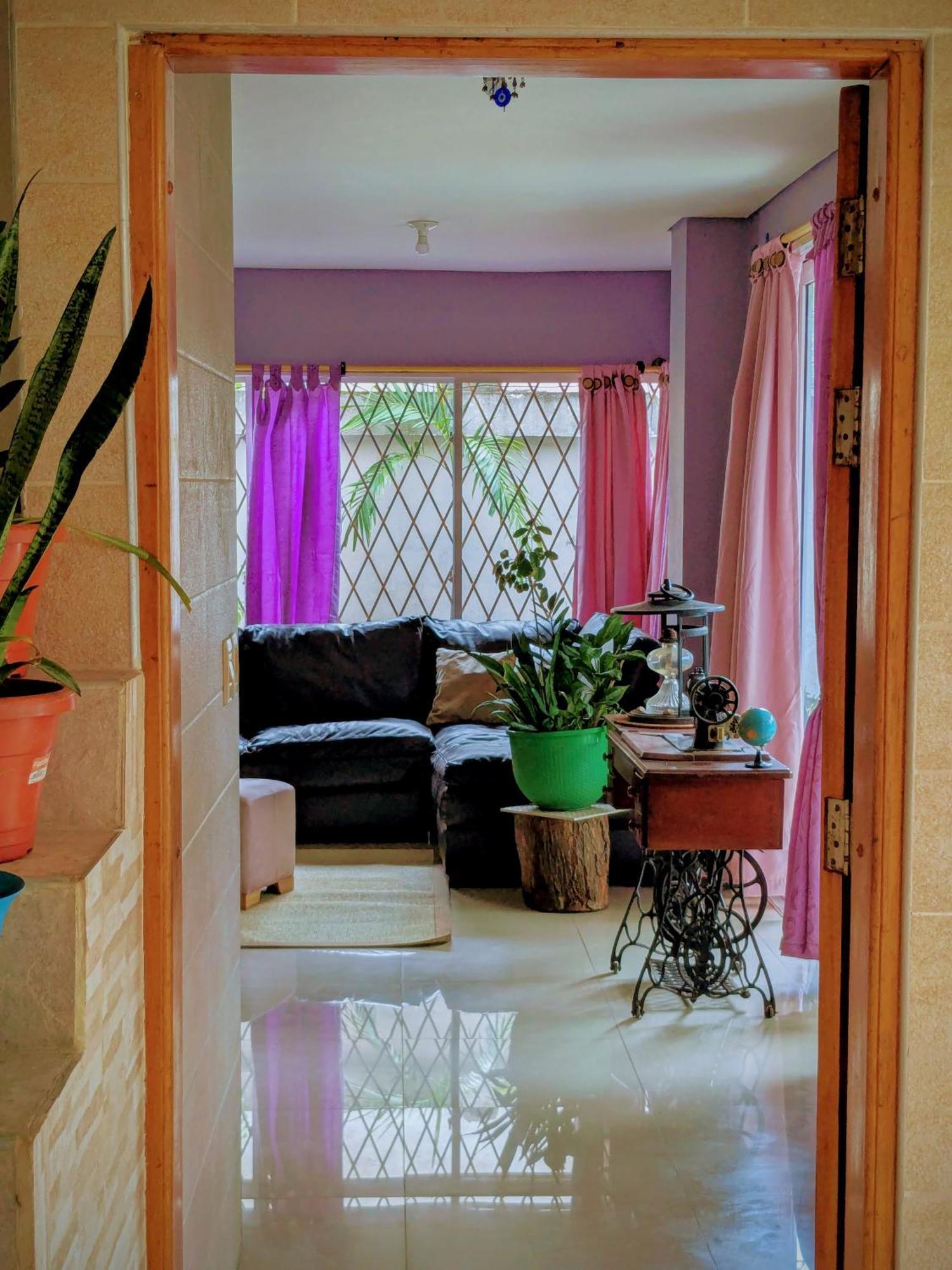 Me Quedo Aqui, Privado Y Cerca Del Aeropuerto Habitación en casa particular Cartagena