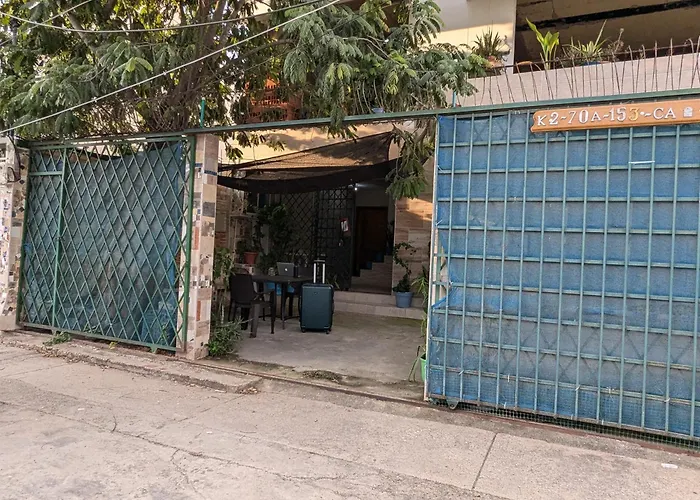 Me Quedo Aqui, Privado Y Cerca Del Aeropuerto