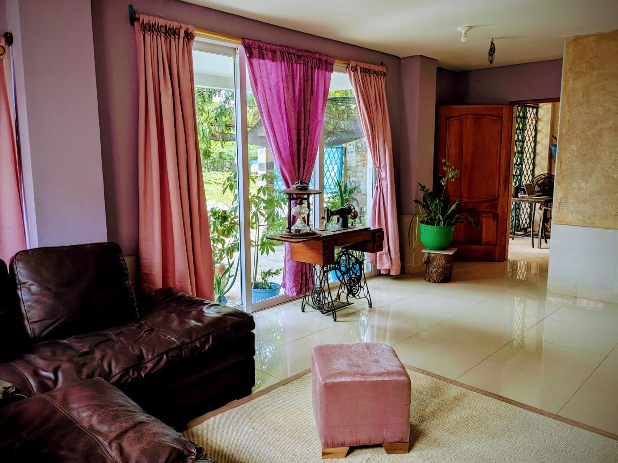 Homestay Me Quedo Aqui, Privado Y Cerca Del Aeropuerto
